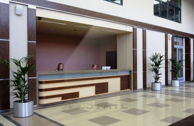 Аренда офисных помещений в бизнес центре класса В+, м. Славянский бульвар.