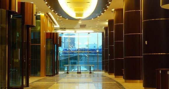 Продажа офисов и апартаментов в бизнес-центре класса А + "Империя", м. Выставочная.