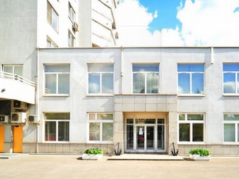 Продажа презентабельного офиса с отдельным входом, м.Студенческая.