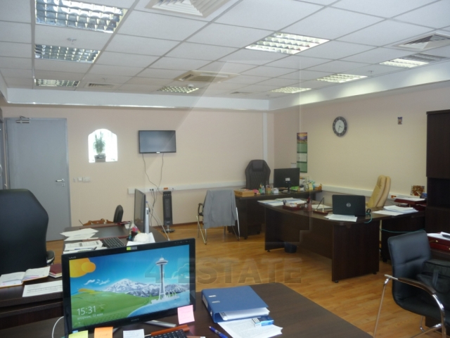 Продажа презентабельного офиса в бизнес центре класса В+, м.Курская.