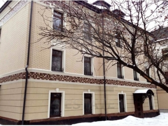 Предлагается в аренду презентабельный особняк класса А, м. Пушкинская.