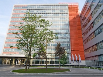 Офисные и банковское помещения в бизнес центр класса А, м.Калужская.