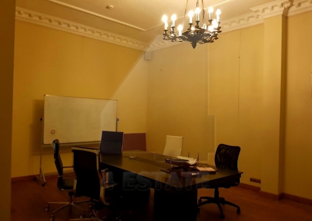 Аренда презентабельного помещения с отдельным входом м. Новокузнецкая.