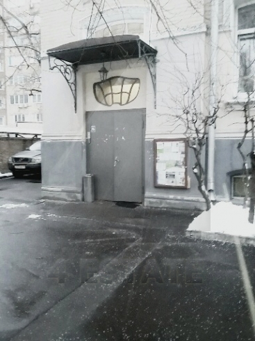 Аренда офиса с отдельным входом. м.Смоленская.