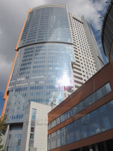 Продажа трехуровневого здания в бизнес комплексе класса А, м.Динамо.