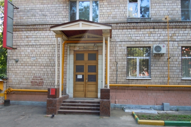 Продажа помещения с отдельным входом, м. Шаболовская.