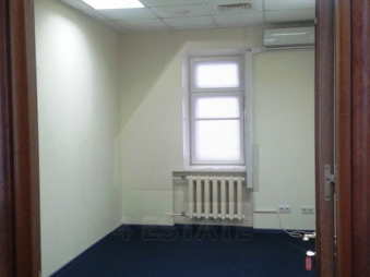 Предлагается в аренду офисы в особняке класса В+, м. Кузнецкий мост.