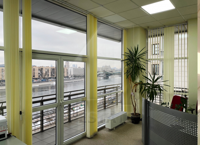 Аренда офиса в бизнес-центре класса А, м.Киевская.